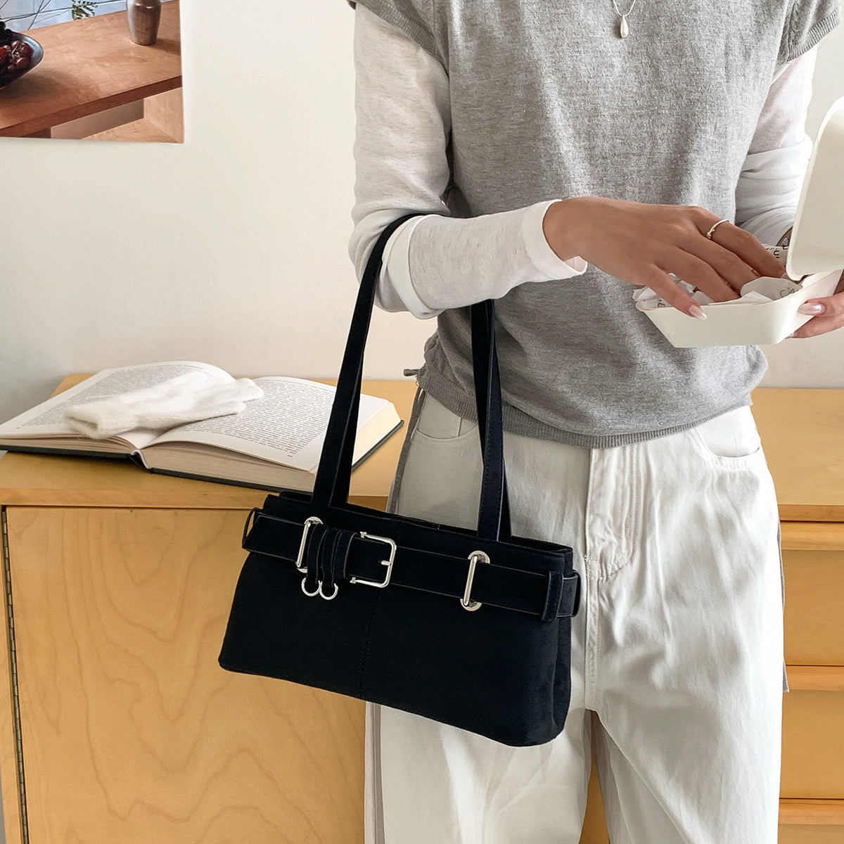 Elodie Retro Shoulder Bag