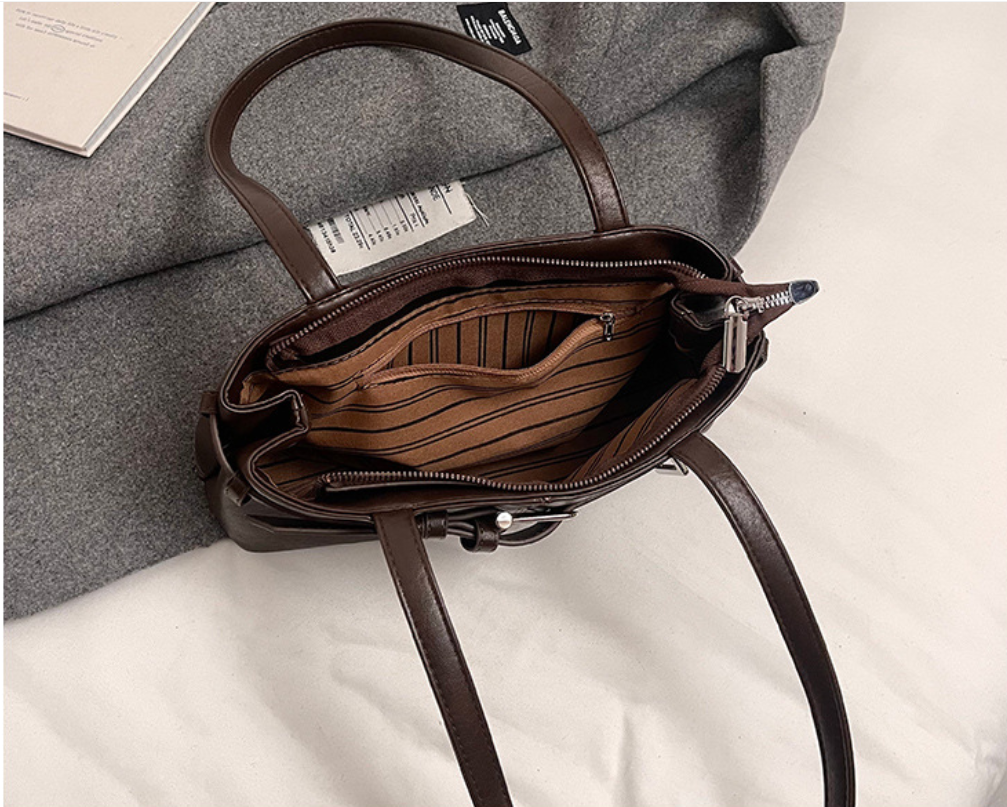 Elodie Retro Shoulder Bag